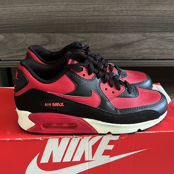 Nike Air Max 90 LTR (GS) - Crimson Gym Red/Gym Red-Black - Size 6.5Y - Picture 6 of 11